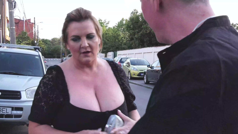 MMV BEST MOVIES AND CLIPS: Meminta waktu di jalan dan sudah bercinta.