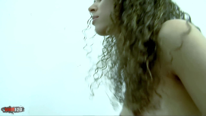 MMM100 TS: Trans babe Sydney in abito da ballerina viene scopata da...