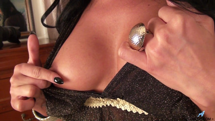 Anilos Solo: Busty Mature Lady