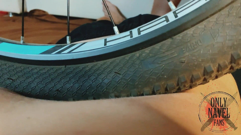 Navel fans: ABS和腹部压力测试