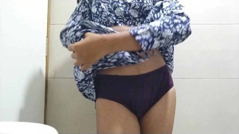 Surbhi453: Desi village bhabhi sesso con il suo devar