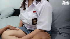 Skandal Story: Vyzvedněte novou přítelkyni z vysoké školy.