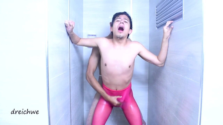 Dreichwe: Pantyhose fetish in bathroom