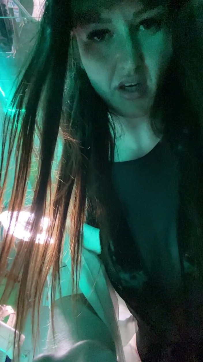 Vivienne l'Amour: Vivienne L'amour - dojí tě a pak tě krmí POV