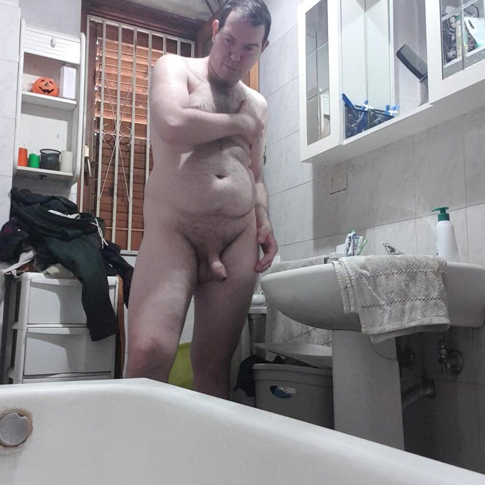 Mirko2589: All Naked in Bathroom