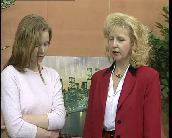 YOUR FIRST PORN: Ich muss meine stiefmutter fingern - marlies &amp; anja aku harus fingering...
