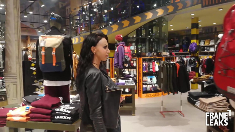 Pinko Club: Video privato di linda Dio scopata in culo in hotel