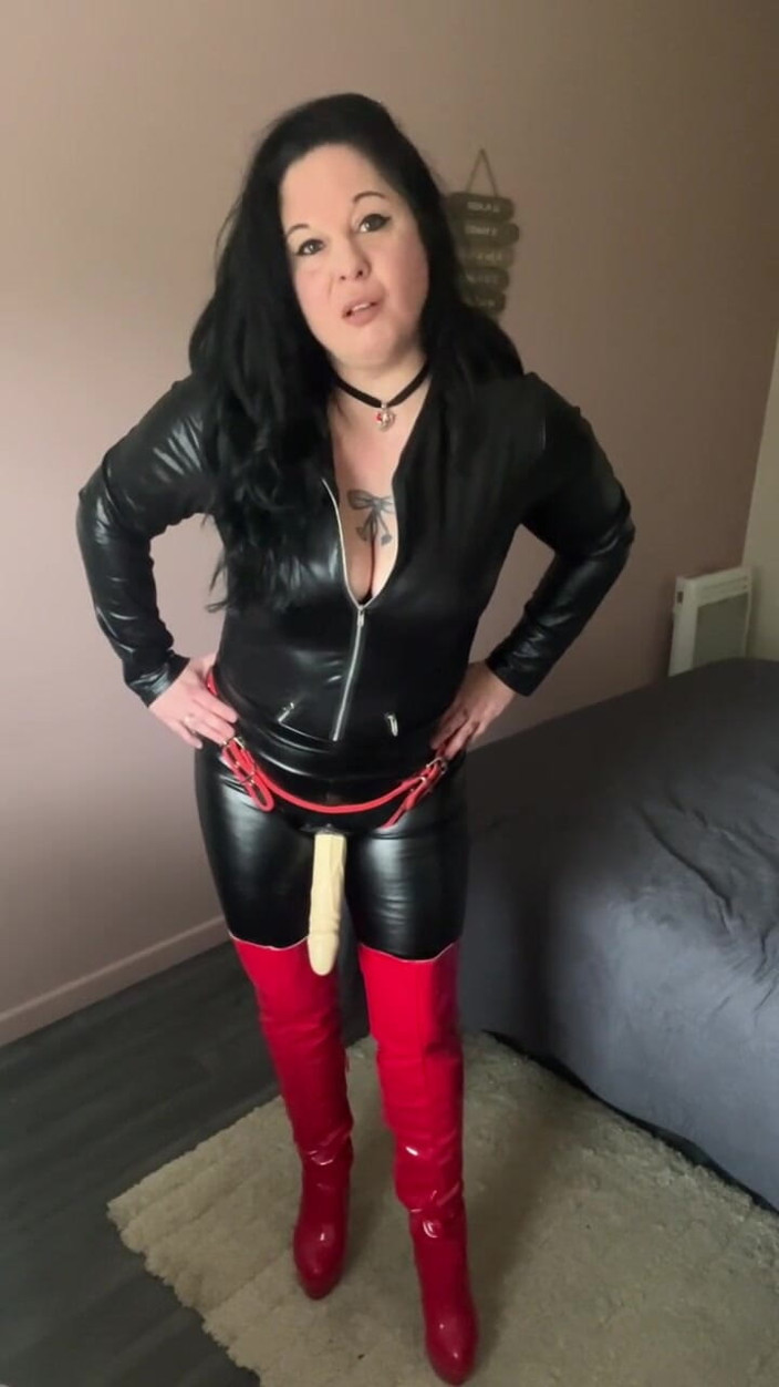 Maitresse Clara: U moich stóp, ostateczne upokorzenie