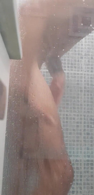 TheSerbianWulf: Douche pour le bon matin