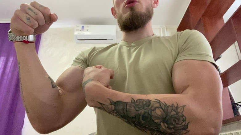 Hunky time: 崇拜我的肌肉和毛茸茸的身体