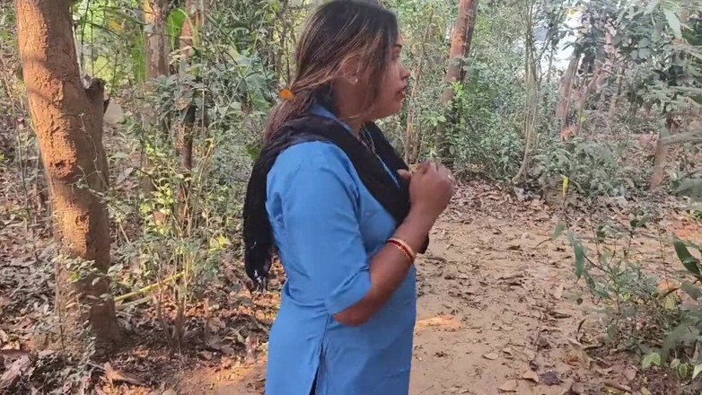 Sona bhabhi: Nữ sinh viên Odia đụ mạnh với bạn trai trong rừng,...
