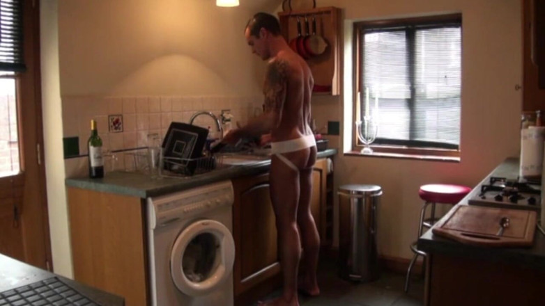 AMATOR PORN MADE IN FRANCE: Issac Jones ráno ošukal Stany Falcone