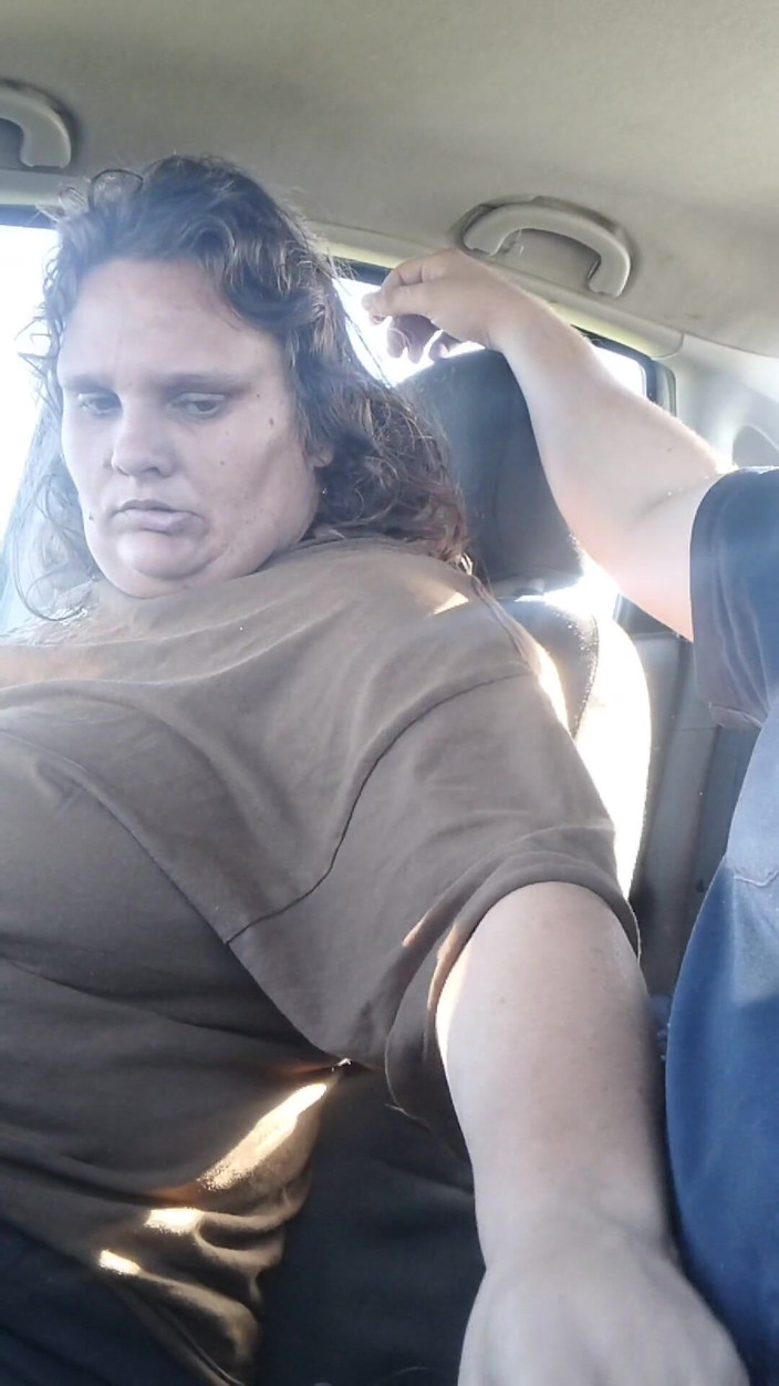 hothouse18xxx: Stacy Gave Jhonny a Kinky Handjob in His Car ( Dirty...