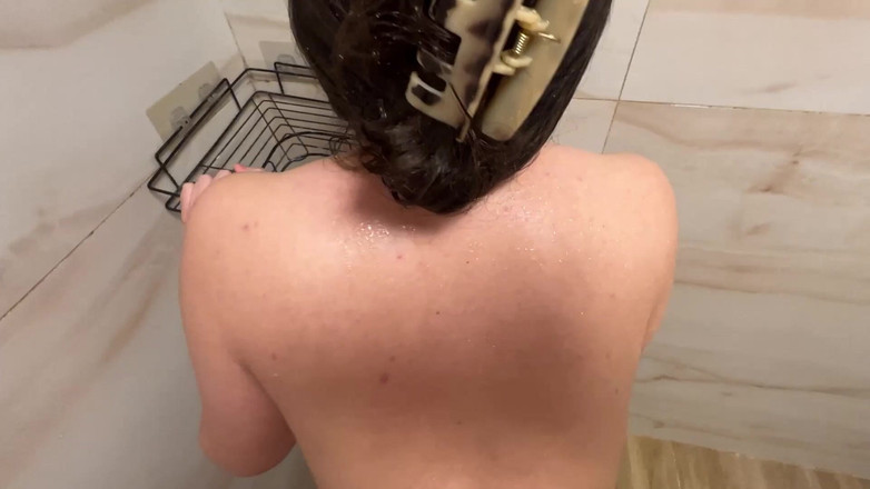 Couple Of Pleasure: Ostry seks pod prysznicem