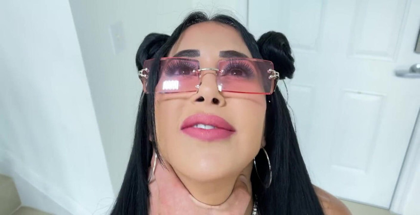 J-Mac: Valerie Kay nunca foi levantada antes, então eu tive que...