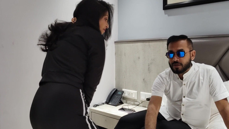 Anjalisingh_sexy: A Man Called His Secretary in His Room and Fucked,...