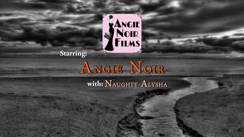 Angie Noir: Strap-on ukuran raksasa untuk ibu tiri angie noir &amp; alysha si...
