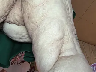 Bending This Whore Over Got Her Squealing N Squirtin All Over