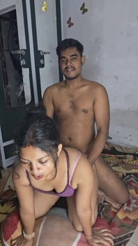 Hintli Bangali Evli Kadın Ateşli Seks
