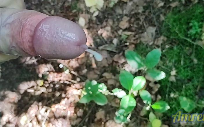 Amreis: Ormanda açık havada boşalmak için bir yer buldum
