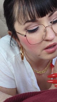 (698) POV Afiando unhas vermelhas e óculos de olho boquete: Quanto tempo você pode durar? Dama Olga (4k)