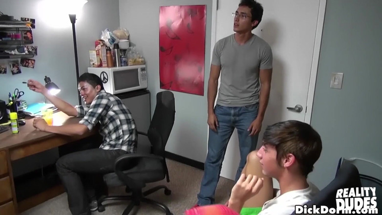 Reality Dudes: Reality Dudes - Shane, Luke Adams and the Other Guys Turns...