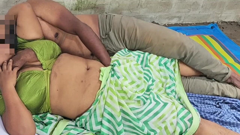 Indian IFS: Une belle-mère et son beau-fils quand le mari va au...