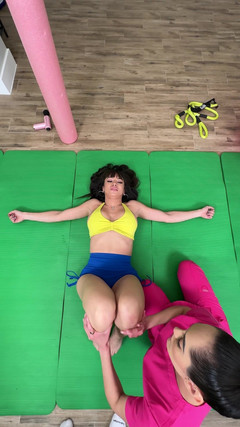 Sasha Pearl: Stăpâna întindere Aka Chloe Amour mă întinde