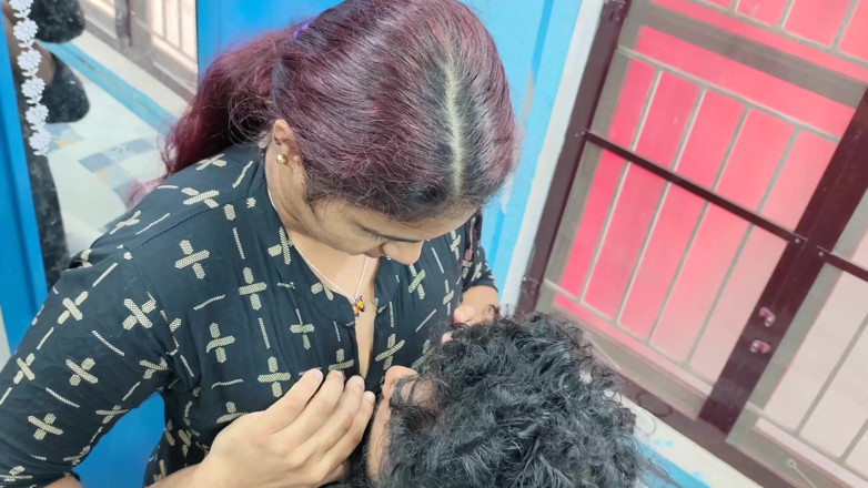 Vaigavarun45: Hot Lip Lock with Tongue Kiss