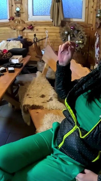 Green Downjacket tachinare fumat, umilință și joc dezordonat cu spermă