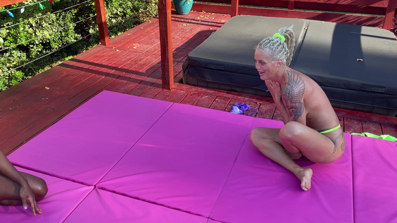 DifferentClimber340: Paris Love Vs Andi Wild