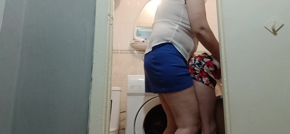 Lesbian-candys: Ich betrüge meinen ehemann mit seiner lesbischen stiefschwester