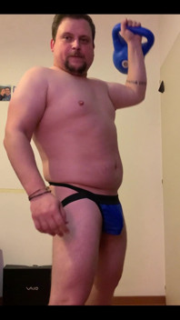 It Was Inspiring to Work Out Watching Porn. Spoiler: I End up Jerking off