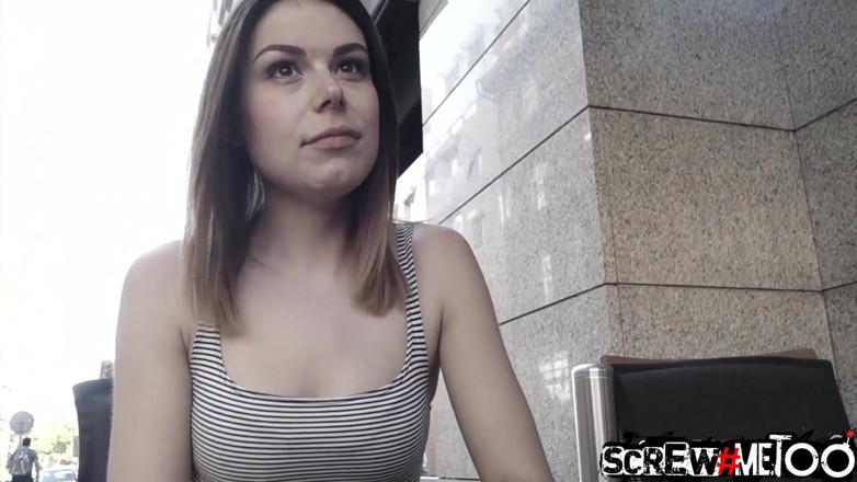 Trike Patrol - Tuk Tuk Patrol: Sex cu un străin cu o gagică europeană excitată Jessica...
