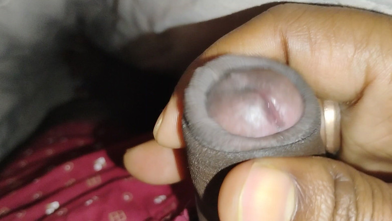 Beautiful girl porn: Handjob, feuchtigkeitsspender selbst