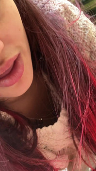 Wifebucket Amateurs - Moje přítelkyně svedla její přítelkyni v lese