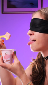 Kami tidak akan memberitahu Anda Apa yang saya makan dengan Yogurt. Permainan Rasa 2025.05.08