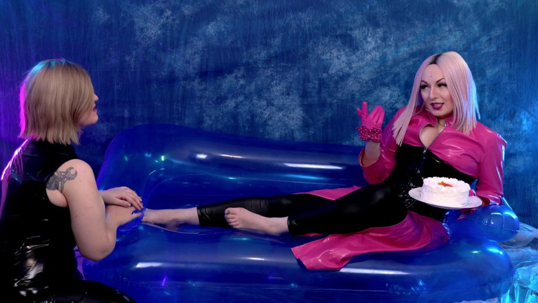 Arya Grander: 骑脸和舔阴部女同性恋粗暴性铁杆操狗式性爱和屁股挑逗arya grander