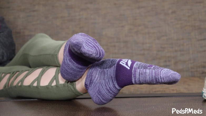 PedsRMeds: Chloe Lyrae Shoe and Sock Removal