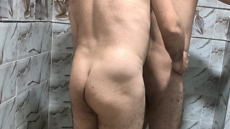 Aminaarab: Fuck My Arab Friend in Shower