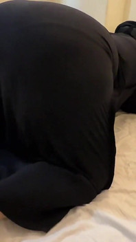 快速抽插我的大屁股和湿润的阴户，我的父母离开家 - 我独自一人是阿拉伯热辣的年轻穆斯林女孩