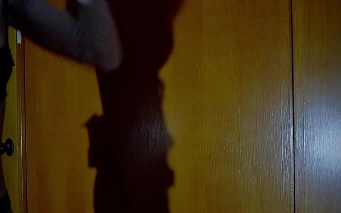 loveZiYi: Masturbating Demon in the Shadow