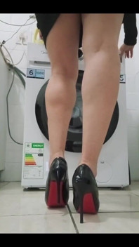 Can you spot that I'm not wearing any panties? 