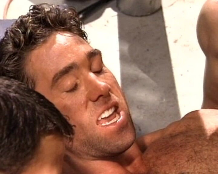 Gay 90's Vintage Porn: 굵은 남성의 신체 탐구 #1