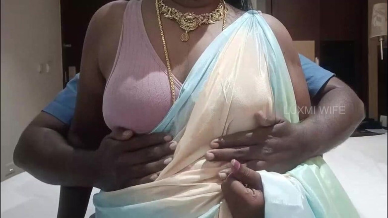 Luxmi Wife: Abang tiri kongkek adik tiri sendiri dalam saree