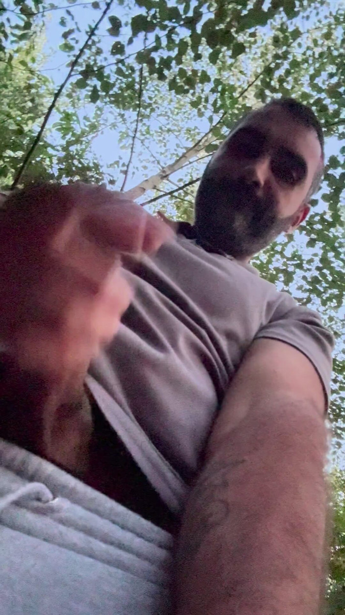 Growing teddy: Dejó caer una carga en el bosque