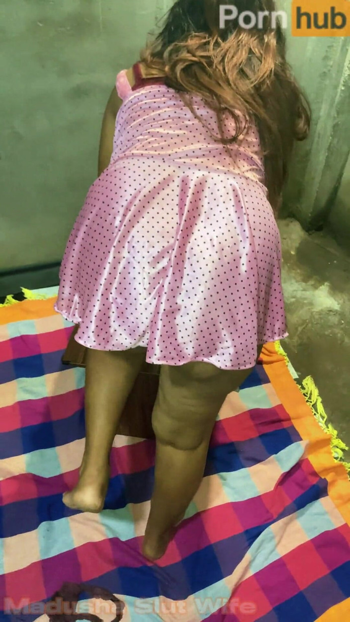 Tiyana: Asiática puta fodida duro, papai-e-mamãe e garganta profunda no boquete