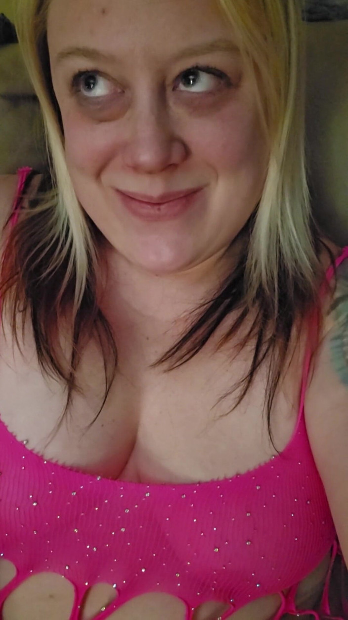 Jenn_sexxii: Madrasta implora para foder e criado w enteados gozar