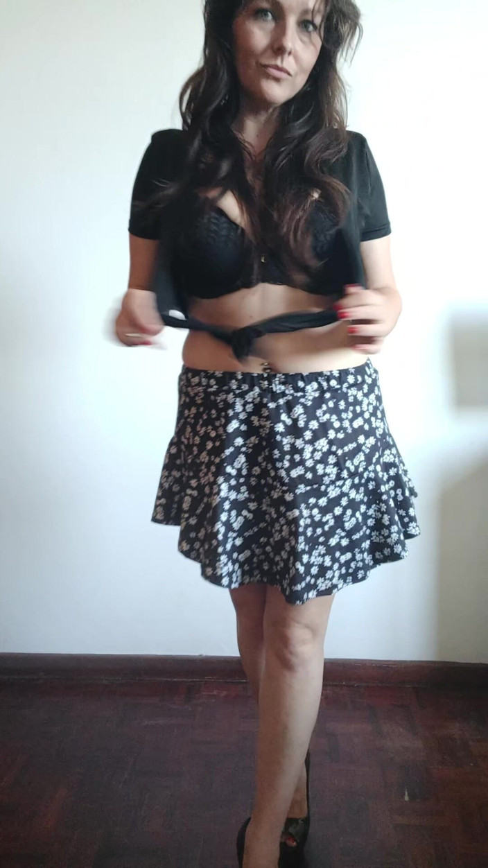 Kinky Lyrical: 1分間のストリップティーズ