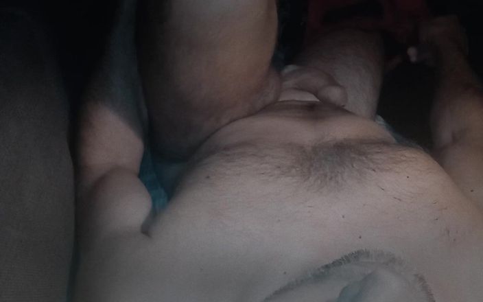 White Ukrainian Dick: パンティーの匂いが大好き
